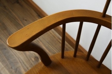 中古　飛騨産業　キツツキ　クラシカルで上品な雰囲気が魅力のウィンザーベンチ　(R-084541)