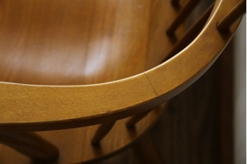 中古　飛騨産業　キツツキ　クラシカルで上品な雰囲気が魅力のウィンザーベンチ　(R-084541)