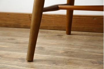 中古　飛騨産業　キツツキ　クラシカルで上品な雰囲気が魅力のウィンザーベンチ　(R-084541)