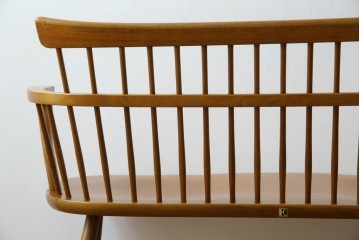 中古　飛騨産業　キツツキ　クラシカルで上品な雰囲気が魅力のウィンザーベンチ　(R-084541)