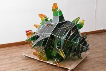 中古　特大1メートル超　希少!!　作家物!!　ステンドグラス芸術家　伊藤誠二　大作!!重厚な存在感と繊細な色彩美を兼ね備えた大型アートオブジェのフロア照明　定価約300万円　(R-084542)