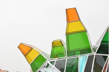 中古　特大1メートル超　希少!!　作家物!!　ステンドグラス芸術家　伊藤誠二　大作!!重厚な存在感と繊細な色彩美を兼ね備えた大型アートオブジェのフロア照明　定価約300万円　(R-084542)