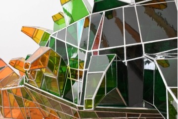 中古　特大1メートル超　希少!!　作家物!!　ステンドグラス芸術家　伊藤誠二　大作!!重厚な存在感と繊細な色彩美を兼ね備えた大型アートオブジェのフロア照明　定価約300万円　(R-084542)