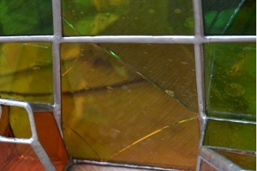 中古　特大1メートル超　希少!!　作家物!!　ステンドグラス芸術家　伊藤誠二　大作!!重厚な存在感と繊細な色彩美を兼ね備えた大型アートオブジェのフロア照明　定価約300万円　(R-084542)