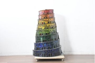 中古　特大1メートル超　希少!!　作家物!!　ステンドグラス芸術家　伊藤誠二　大作!!見る角度で表情を変え空間にモダンで洗練された印象を与えるアートオブジェ(フロア照明)(定価約450万円)(R-084544)