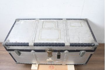 和製ビンテージ　お部屋のアクセントになるジュラルミン船トランク(ジュラルミントランク、舟トランク、アルミトランク、収納、ディスプレイ、ヴィンテージ)(R-084545)