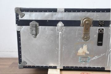 和製ビンテージ　お部屋のアクセントになるジュラルミン船トランク(ジュラルミントランク、舟トランク、アルミトランク、収納、ディスプレイ、ヴィンテージ)(R-084545)