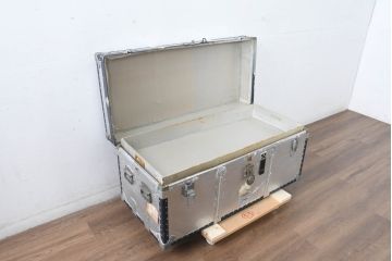 和製ビンテージ　お部屋のアクセントになるジュラルミン船トランク(ジュラルミントランク、舟トランク、アルミトランク、収納、ディスプレイ、ヴィンテージ)(R-084545)