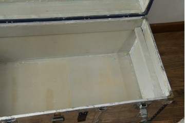 和製ビンテージ　お部屋のアクセントになるジュラルミン船トランク(ジュラルミントランク、舟トランク、アルミトランク、収納、ディスプレイ、ヴィンテージ)(R-084545)