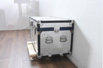 和製ビンテージ　お部屋のアクセントになるジュラルミン船トランク(ジュラルミントランク、舟トランク、アルミトランク、収納、ディスプレイ、ヴィンテージ)(R-084546)
