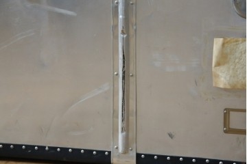 和製ビンテージ　お部屋のアクセントになるジュラルミン船トランク　(R-084547)