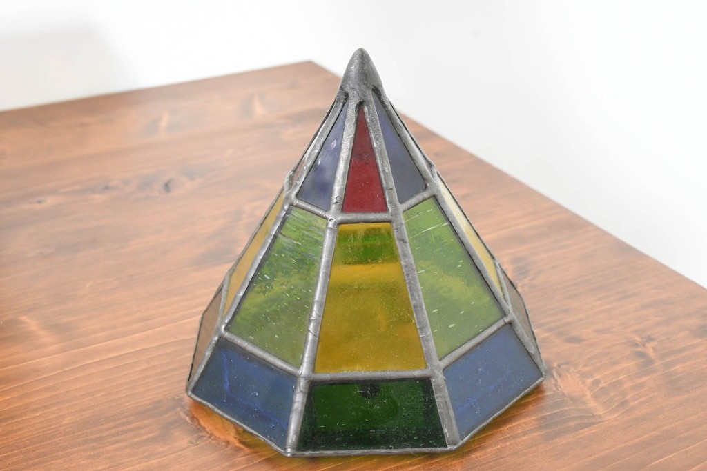 中古　希少!!　作家物!!　ステンドグラス芸術家　伊藤誠二　風車小屋モチーフのステンド卓上ランプ　定価約50万円　(R-084550)