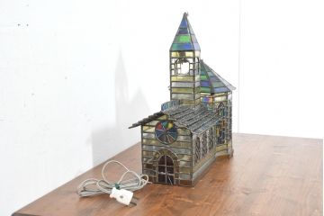 中古　希少!!　作家物!!　ステンドグラス芸術家　伊藤誠二　アートピースとして楽しめるカラフルな家の卓上照明(テーブルランプ、テーブルスタンド、卓上ランプ、ナイトスタンド、ガラスアート、オブジェ)(定価約50万円)(R-084555)