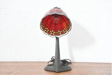 中古　希少!!　作家物!!　ステンドグラス芸術家　伊藤誠二　丁寧に作りこまれた花模様のデスクスタンド(テーブルランプ、テーブルスタンド、卓上照明、卓上ランプ、ナイトスタンド)(定価約17万円)(R-084556)