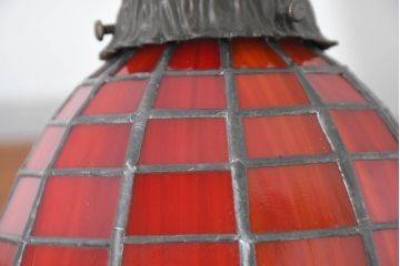 中古　希少!!　作家物!!　ステンドグラス芸術家　伊藤誠二　丁寧に作りこまれた花模様のデスクスタンド(テーブルランプ、テーブルスタンド、卓上照明、卓上ランプ、ナイトスタンド)(定価約17万円)(R-084556)