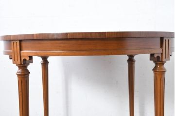 中古　美品　DREXEL HERITAGE(ドレクセルヘリテイジ)　Et Cetera(エトセトラ)コレクション　優美なシルエットが目を引く小振りサイズのラウンドテーブル(ダイニングテーブル、丸テーブル、コーヒーテーブル、カフェテーブル)(R-084559)