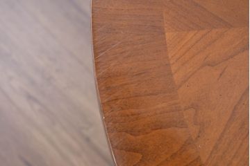 中古　美品　DREXEL HERITAGE(ドレクセルヘリテイジ)　Et Cetera(エトセトラ)コレクション　優美なシルエットが目を引く小振りサイズのラウンドテーブル(ダイニングテーブル、丸テーブル、コーヒーテーブル、カフェテーブル)(R-084559)