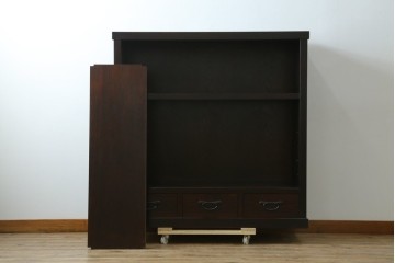 中古　美品!!　栗材　和モダン空間を彩る格子デザインの水屋箪笥　(R-084560)