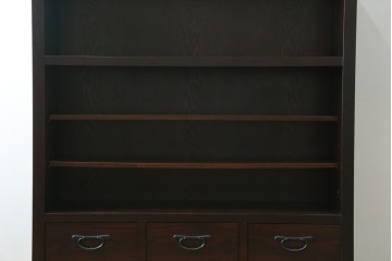 中古　美品!!　栗材　和モダン空間を彩る格子デザインの水屋箪笥　(R-084560)