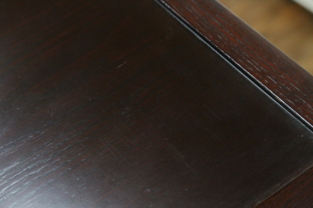 中古　美品!!　栗材　和モダン空間を彩る格子デザインの水屋箪笥　(R-084560)