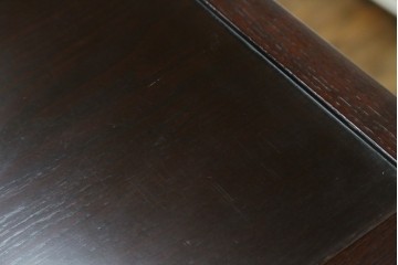 中古　美品!!　栗材　和モダン空間を彩る格子デザインの水屋箪笥　(R-084560)