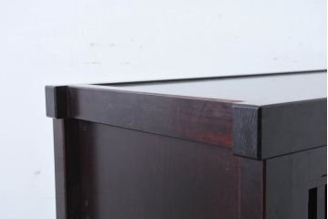 中古　美品!!　栗材　和モダン空間を彩る格子デザインの水屋箪笥(食器棚、戸棚、収納棚、キャビネット)(R-084560)