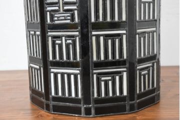 中古　希少!!　作家物!!　ステンドグラス芸術家　伊藤誠二　アートピースとして楽しめるステンドグラスの卓上照明(テーブルランプ、テーブルスタンド、卓上ランプ、ナイトスタンド、ガラスアート、オブジェ)(定価約38万円)(R-084561)