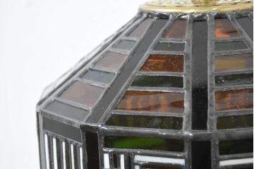 中古　希少!!　作家物!!　ステンドグラス芸術家　伊藤誠二　アートピースとして楽しめるステンドグラスの卓上照明(テーブルランプ、テーブルスタンド、卓上ランプ、ナイトスタンド、ガラスアート、オブジェ)(定価約38万円)(R-084561)