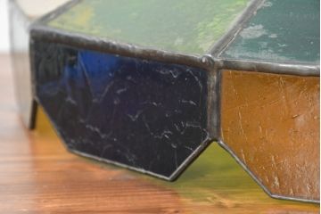 《引っ掛けシーリング式ペンダントライト加工費込み》　中古　希少!!　作家物!!　ステンドグラス芸術家　伊藤誠二　ステンドグラスのペンダントライト(天井照明、吊り下げ照明、シェード、電笠)(R-084562)