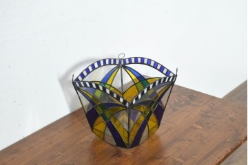 中古　希少!!　作家物!!　ステンドグラス芸術家　伊藤誠二　曲線で魅せる幻想的なデザインのシェード　定価約16万円相当　(R-084567)