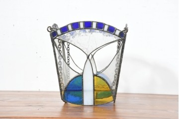 中古　希少!!　作家物!!　ステンドグラス芸術家　伊藤誠二　光と曲線で魅せるステンドグラスのシェード　定価約14万円相当　(R-084568)