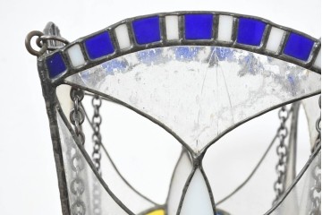 中古　希少!!　作家物!!　ステンドグラス芸術家　伊藤誠二　光と曲線で魅せるステンドグラスのシェード　定価約14万円相当　(R-084568)