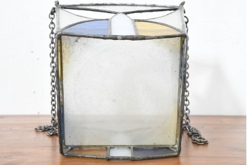 中古　希少!!　作家物!!　ステンドグラス芸術家　伊藤誠二　光と曲線で魅せるステンドグラスのシェード　定価約14万円相当　(R-084568)