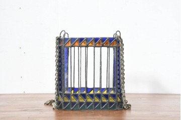 中古　希少!!　作家物!!　ステンドグラス芸術家　伊藤誠二　格子と三角模様が美しいステンドグラスのシェード　定価約14万円相当　(R-084569)