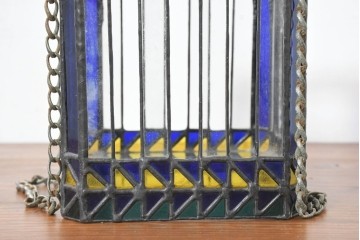 中古　希少!!　作家物!!　ステンドグラス芸術家　伊藤誠二　格子と三角模様が美しいステンドグラスのシェード　定価約14万円相当　(R-084569)