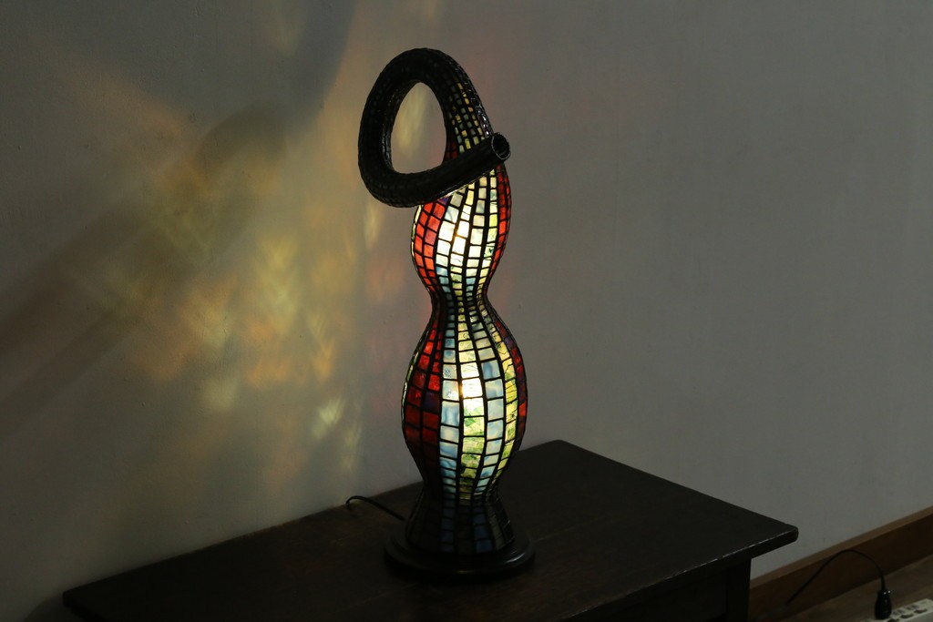 中古　希少!!　作家物!!　ステンドグラス芸術家　伊藤誠二　ひょうたん型の卓上照明　定価約45万円　(R-084574)