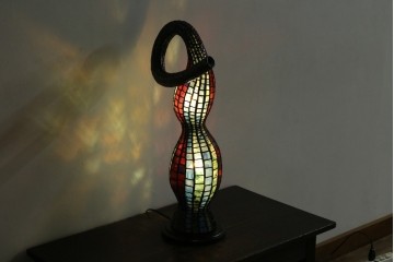 中古　希少!!　作家物!!　ステンドグラス芸術家　伊藤誠二　ひょうたん型の卓上照明　定価約45万円　(R-084574)