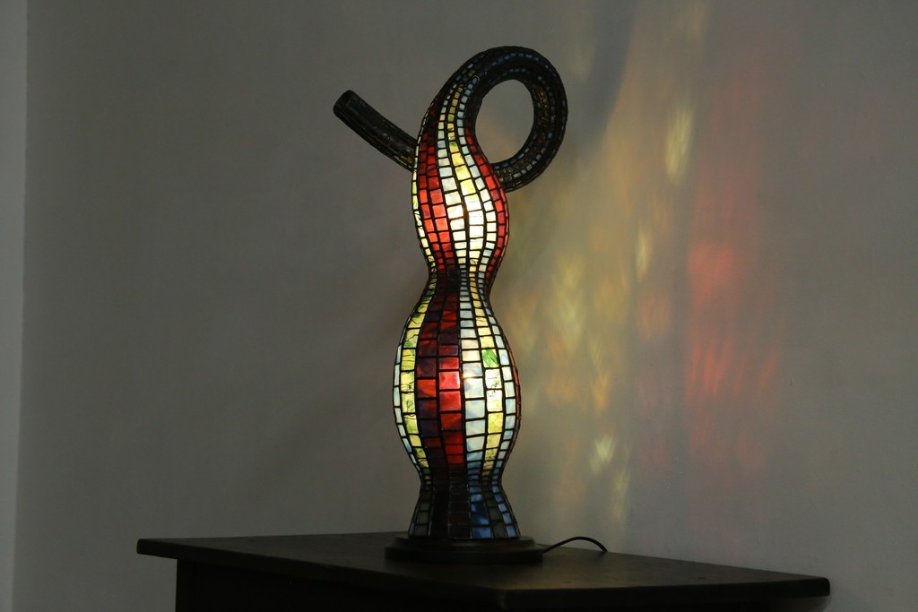中古　希少!!　作家物!!　ステンドグラス芸術家　伊藤誠二　ひょうたん型の卓上照明　定価約45万円　(R-084574)