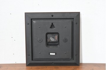 中古　希少!!　作家物!!　ステンドグラス芸術家　伊藤誠二　マーブルガラスをあしらったおしゃれなスクエア型の壁掛け時計　定価約4万円相当　(R-084577)