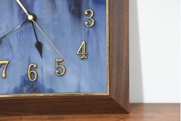 中古　希少!!　作家物!!　ステンドグラス芸術家　伊藤誠二　マーブルガラスをあしらったおしゃれなスクエア型の壁掛け時計　定価約4万円相当　(R-084577)