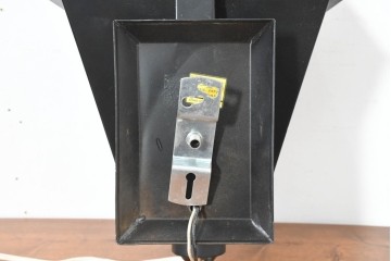 中古　希少!!　作家物!!　ステンドグラス芸術家　伊藤誠二　空間に彩りを添えるウォールランプ　定価約34万円相当　(R-084578)