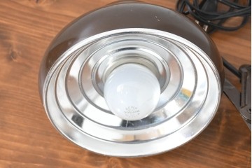 ヴィンテージ照明　ドイツ　カイザー・ロイヒテン(Kaiser Leuchten)社　クリスチャン・デル(Christian Dell)　カイザー・イデル(Kiser Idell)　バウハウス　インダストリアルデザインのシザーランプ　(R-084579)