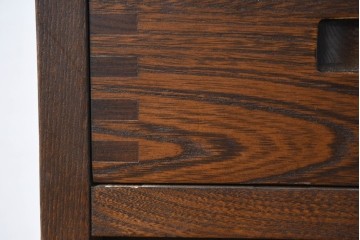 中古　美品　民芸家具　和光　ナラ材　落ち着いた佇まいが魅力的な水屋箪笥　(R-084580)