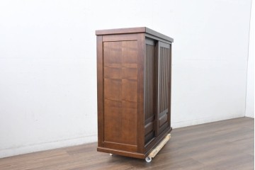 中古　美品　民芸家具　和光　ナラ材　落ち着いた佇まいが魅力的な水屋箪笥サイドキャビネット　(R-084581)