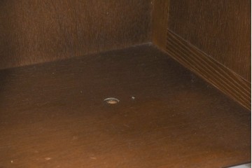 中古　美品　民芸家具　和光　ナラ材　落ち着いた佇まいが魅力的な水屋箪笥サイドキャビネット　(R-084581)