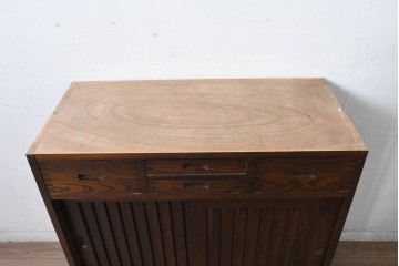 《天板取り付け加工費込み》中古　美品　民芸家具　和光　ナラ材　落ち着いた佇まいが魅力的な引き出し付き水屋箪笥サイドキャビネット　(R-084582)