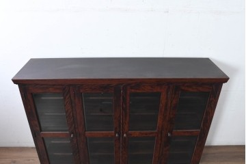 《脚(台輪)取り付け加工費込み》　中古　九州民芸家具　洗練された佇まいと大容量の収納力を兼ね備えたシックな食器棚　(R-084585)