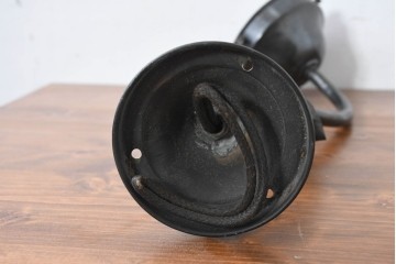 和製ビンテージ　柔らかなカーブと葉のモチーフが印象的な壁付けブラケット　(R-084587)