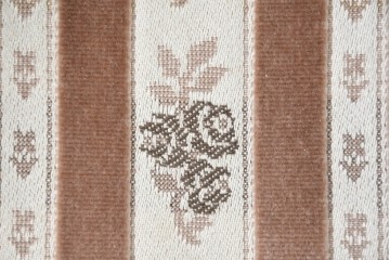 中古　カリモク家具(karimoku)　domani(ドマーニ)　QUEENS LIFE(クイーンズライフ)　クラシカルな空間を演出するアームチェアとスツールのセット　アームチェア定価約27万6千円相当　スツール定価約10万円相当　(R-084588)