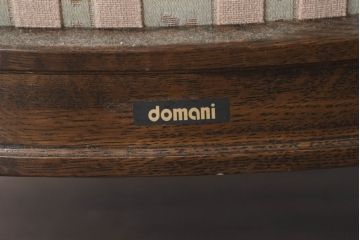  カリモク家具(karimoku)　domani(ドマーニ)　QUEENS LIFE(クイーンズライフ)　クラシカルな空間を演出するアームチェア　定価約27万6千円相当　(R-084589)